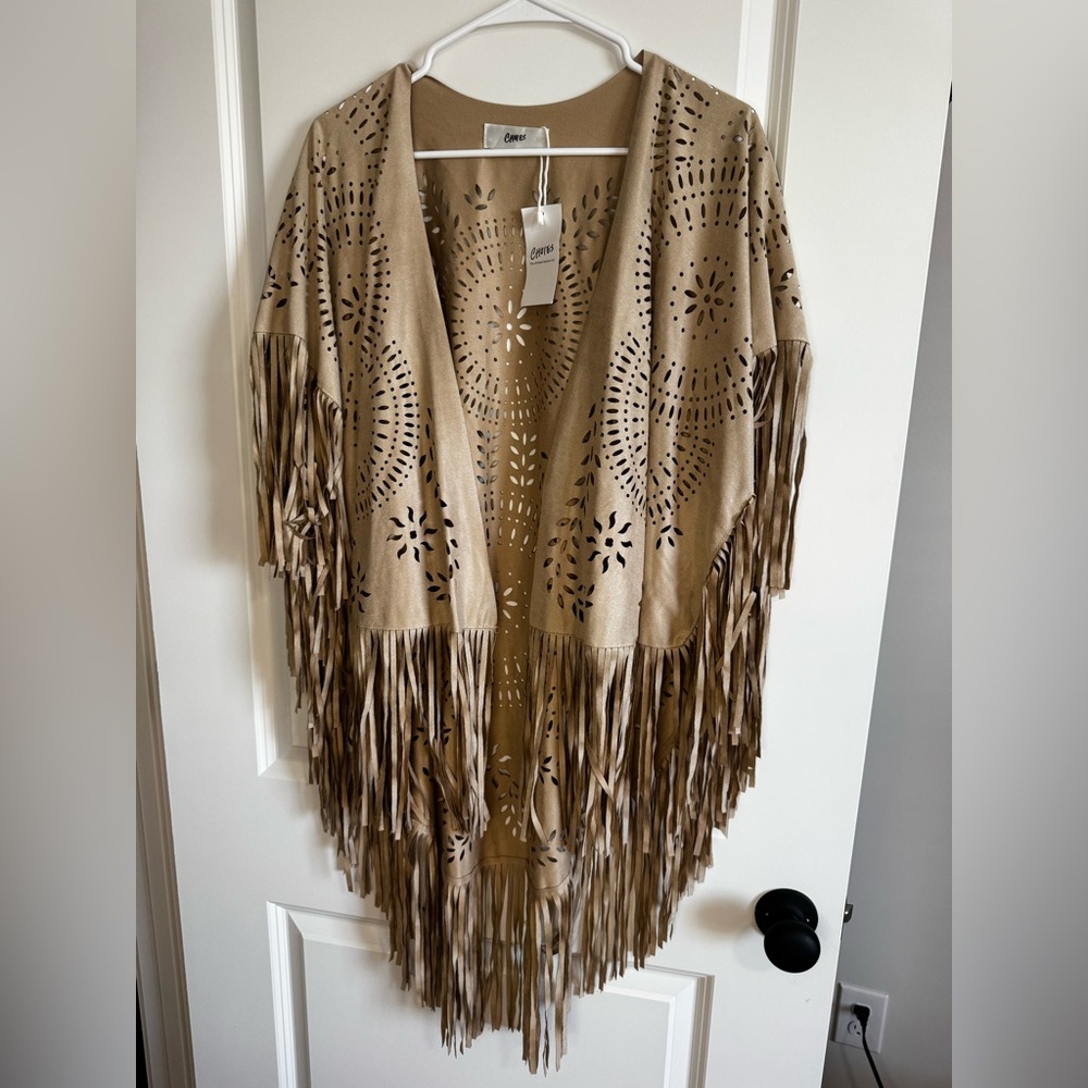 898. NWT Boho western cowgirl Tan Fringe Open Front and sides cape kimonos - Picture 2 of 8